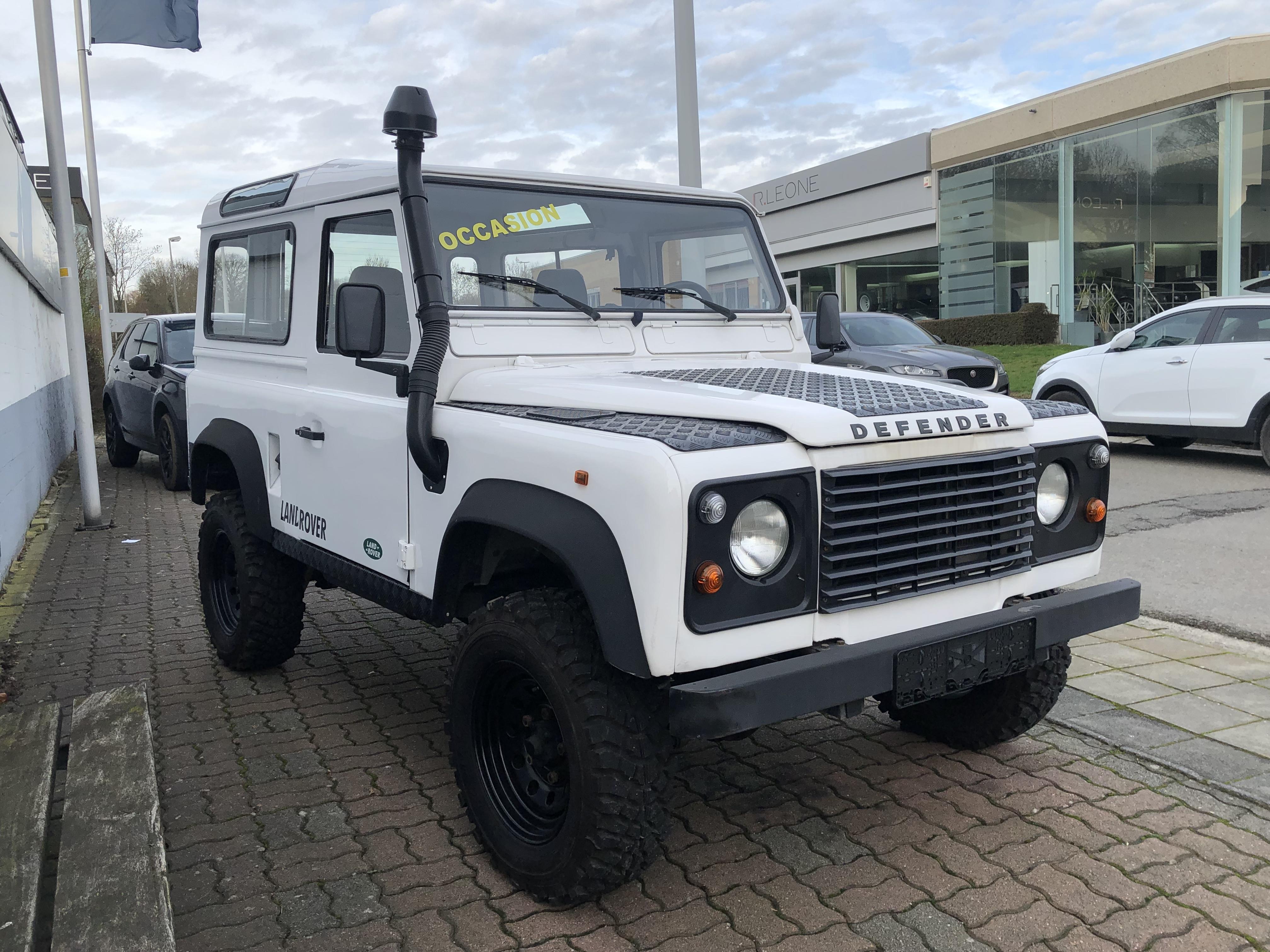 Land Rover Defender 90 300
