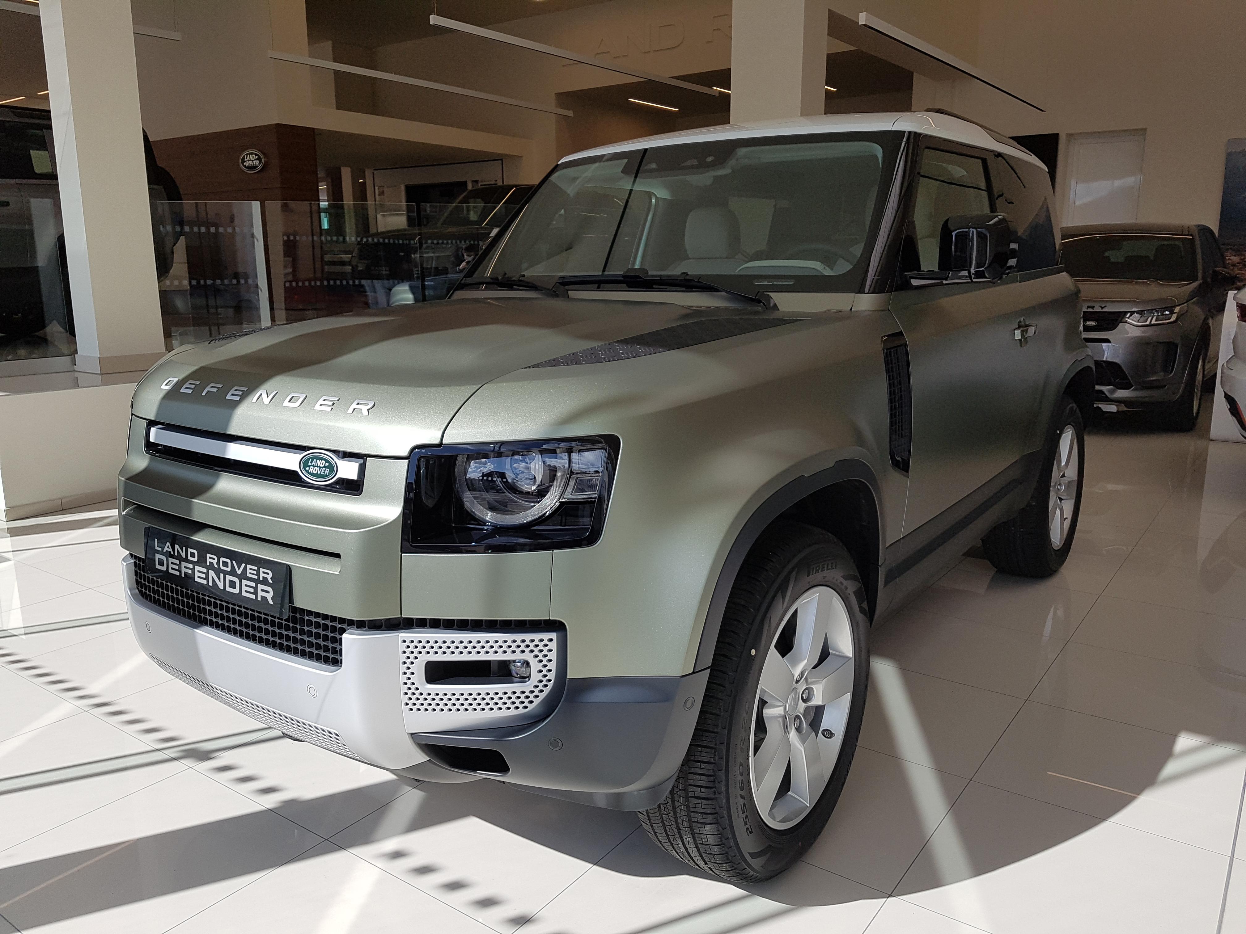Land Rover Defender First Edition 6 cylindres en l